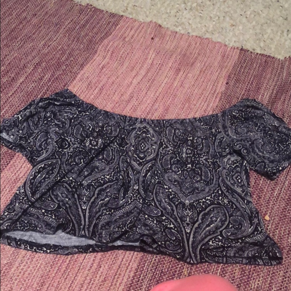 Clothes - Picture 4 of 8
